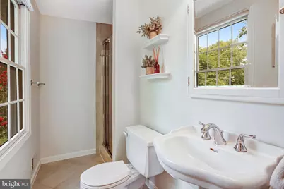 907 Cantle Lane, Great Falls, VA 22066 - Photo 22