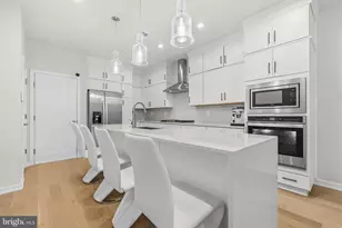 7448 Backett Wood Ter, McLean, VA 22102 - Photo 6