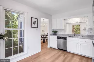 13536 Leith Ct, Chantilly, VA 20151 - Photo 2