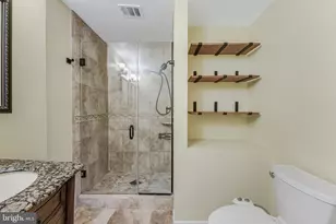 8105 Oaklake Ct, Alexandria, VA 22309 - Photo 30