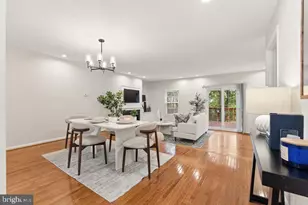 3934 Tallow Tree Pl, Fairfax, VA 22033 - Photo 12