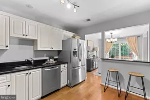 11706 Rockaway Ln, Fairfax, VA 22030 - Photo 14