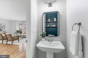 4205 Trumbo Ct, Fairfax, VA 22033 - Photo 10