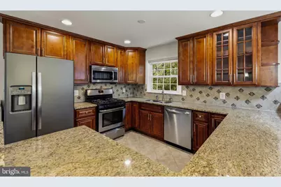 511 Walker Street SW, Vienna, VA 22180 - Photo 8