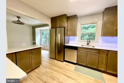 7925 Forest Path Way, Springfield, VA 22153 - Photo 8