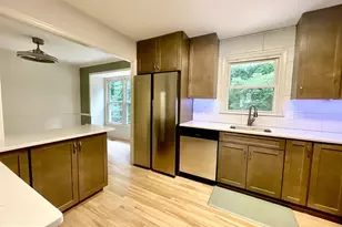 7925 Forest Path Way, Springfield, VA 22153 - Photo 8