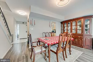 11610 Windbluff Ct, Reston, VA 20191 - Photo 8