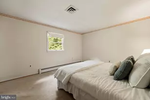 10838 Henderson Rd, Fairfax Station, VA 22039 - Photo 12