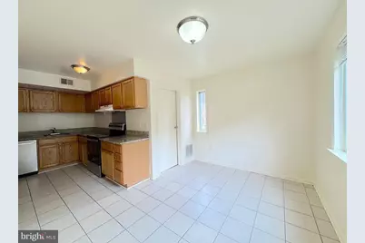 6830 Perry Penney Drive #89, Annandale, VA 22003 - Photo 4