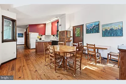 10708 Meadowood Drive, Vienna, VA 22181 - Photo 12