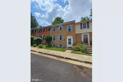 9657 Lindenbrook Street, Fairfax, VA 22031 - Photo 2