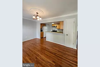 9657 Lindenbrook Street, Fairfax, VA 22031 - Photo 6