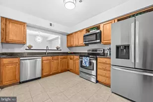 10248 Appalachian Cir, Oakton, VA 22124 - Photo 10
