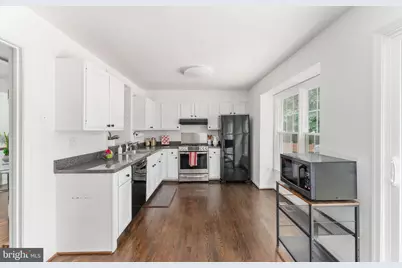 10456 Malone Court, Fairfax, VA 22032 - Photo 4