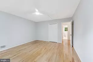 10812 Hunt Club Rd, Reston, VA 20190 - Photo 46