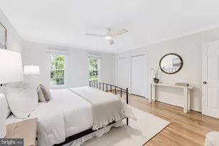 10812 Hunt Club Rd, Reston, VA 20190 - Photo 42