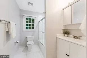 10812 Hunt Club Rd, Reston, VA 20190 - Photo 50