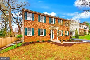 7109 Davis Ct, McLean, VA 22101 - Photo 4
