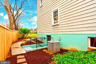7109 Davis Ct, McLean, VA 22101 - Photo 48