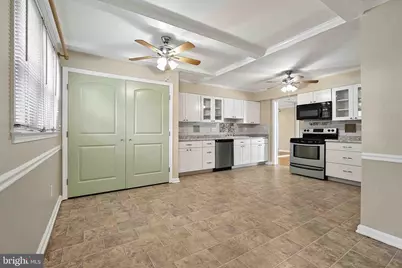 14439 Golden Oak Road, Centreville, VA 20121 - Photo 8