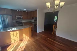 6035 Kestner Cir, Alexandria, VA 22315 - Photo 6
