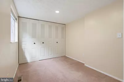 8284 Crestmont Circle, Springfield, VA 22153 - Photo 24
