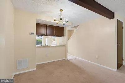 8284 Crestmont Circle, Springfield, VA 22153 - Photo 12