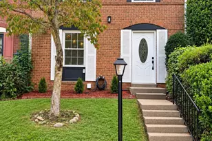 8058 St Annes Ct, Alexandria, VA 22309 - Photo 2