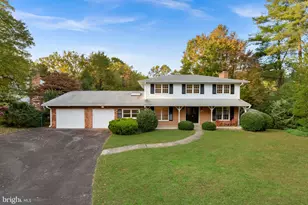 9200 Leamington Ct, Fairfax, VA 22031 - Photo 1