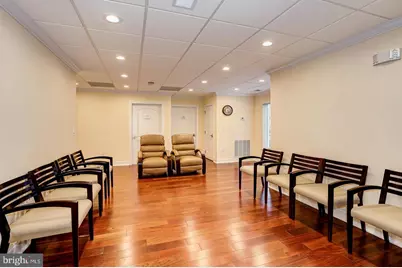 9512 Lee Highway, Fairfax, VA 22031 - Photo 6