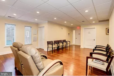 9512 Lee Highway, Fairfax, VA 22031 - Photo 8