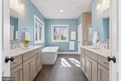 8633 Fort Hunt Road, Alexandria, VA 22308 - Photo 32