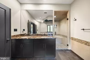 8419 Overlook St, Vienna, VA 22182 - Photo 32