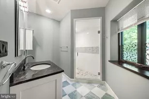8419 Overlook St, Vienna, VA 22182 - Photo 40
