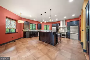8419 Overlook St, Vienna, VA 22182 - Photo 8