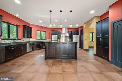 8419 Overlook Street, Vienna, VA 22182 - Photo 12