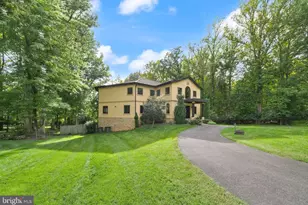 8419 Overlook St, Vienna, VA 22182 - Photo 4