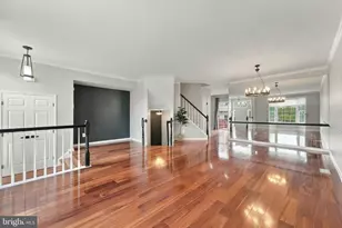 7024 Fieldhurst Ct, Alexandria, VA 22315 - Photo 6