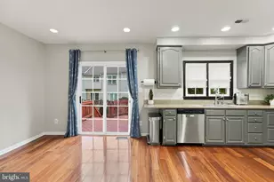 7024 Fieldhurst Ct, Alexandria, VA 22315 - Photo 10