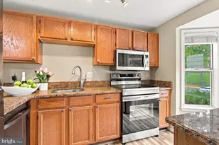 5927 Dungeness Ln, Alexandria, VA 22315 - Photo 6