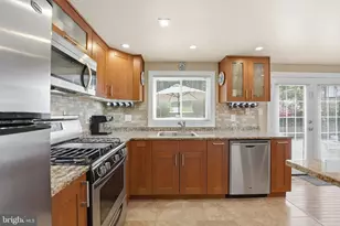 10929 Howland Dr, Reston, VA 20191 - Photo 8