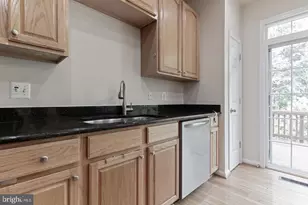 8773 Mill Towns Ct, Alexandria, VA 22309 - Photo 18