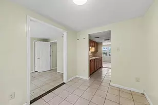 8216 Claremont Woods Dr, Alexandria, VA 22309 - Photo 6