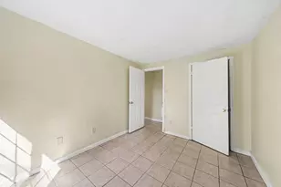 8216 Claremont Woods Dr, Alexandria, VA 22309 - Photo 16
