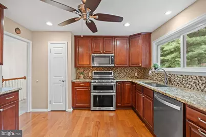 8138 Viola Street, Springfield, VA 22152 - Photo 6