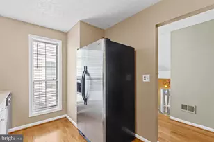 10131 Oakton Terrace Rd, Oakton, VA 22124 - Photo 16
