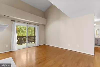 10131 Oakton Terrace Road, Oakton, VA 22124 - Photo 6