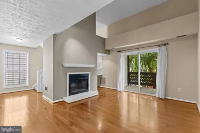 10131 Oakton Terrace Road, Oakton, VA 22124 - Photo 4