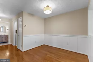 10131 Oakton Terrace Rd, Oakton, VA 22124 - Photo 12