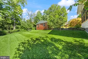8108 Adair Ln, Springfield, VA 22151 - Photo 42